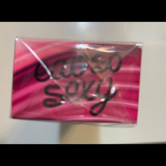 Victoria Secret Eau So Sexy perfume rollerball-NWT - Picture 3 of 3